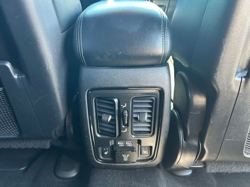 Used 2022 Dodge Durango GT image 24