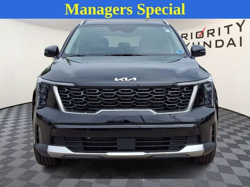 Used 2024 Kia Sorento S AWD/4WD image 2