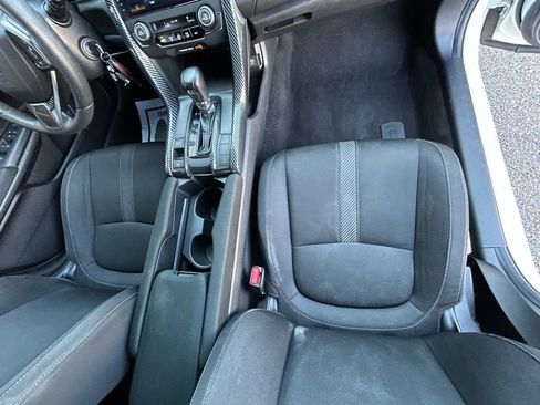 Used 2017 Honda Civic Sport image 41