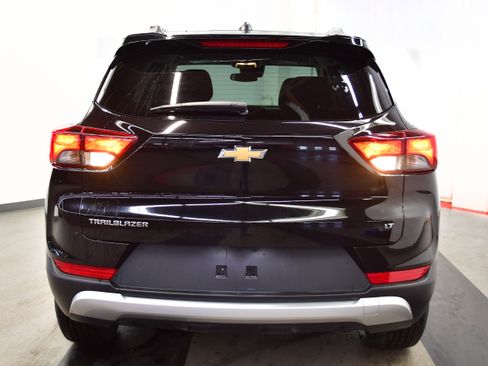 Used 2025 Chevrolet TrailBlazer LT image 6