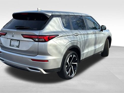 Used 2024 Mitsubishi Outlander SE image 7