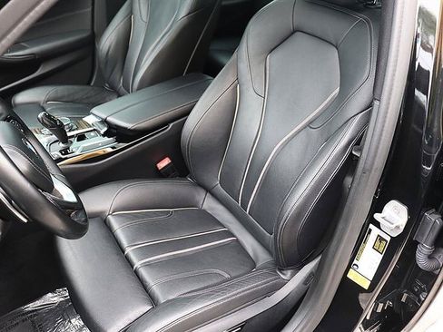 Used 2019 BMW 530i RWD image 10