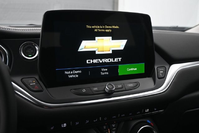 New 2026 Chevrolet Blazer LT w/ LPO, Black Sport Package FWD image 16