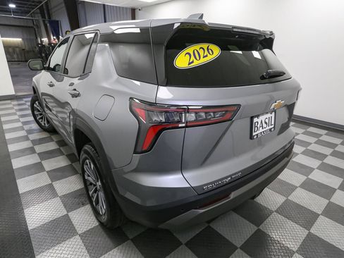 Used 2026 Chevrolet Equinox LT AWD/4WD image 10