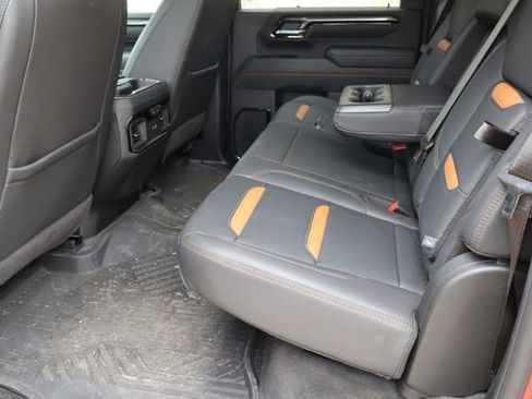 Used 2025 GMC Sierra 2500 AT4 w/ AT4 Premium Plus Package AWD/4WD image 6