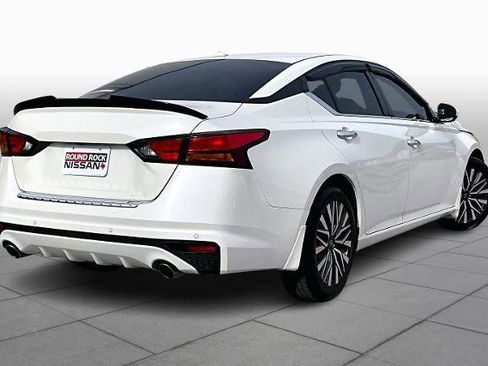 Certified 2023 Nissan Altima 2.5 SV w/ SV Premium Package image 12