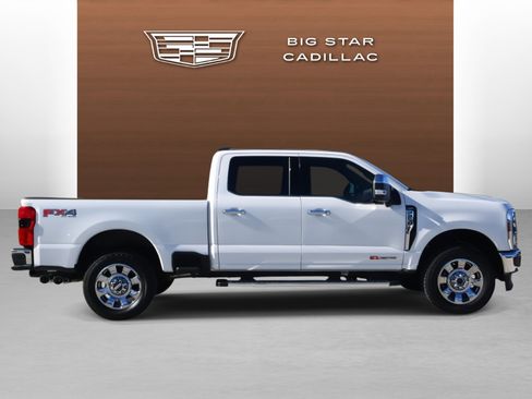 Used 2025 Ford F250 Lariat w/ Chrome Package image 6