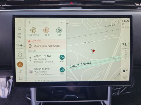 Used 2025 Land Rover Range Rover SE image 22