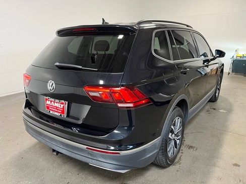 Used 2020 Volkswagen Tiguan SE FWD image 3