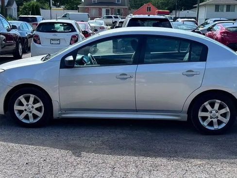 Used 2011 Nissan Sentra 2.0 SR FWD image 3