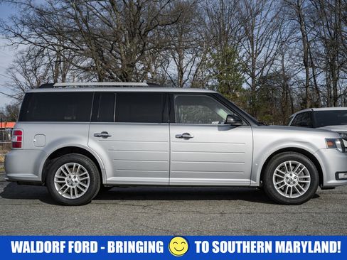 Used 2019 Ford Flex SEL w/ Equipment Group 202A image 3