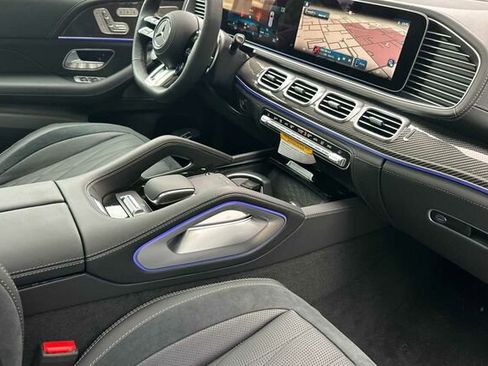 New 2026 Mercedes-Benz GLS 63 AMG 4MATIC image 17