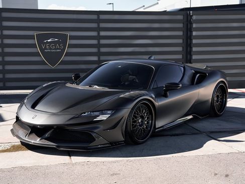 Used 2022 Ferrari SF90 Stradale image 6