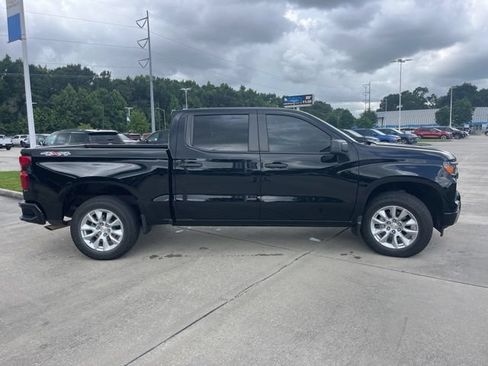 Used 2024 Chevrolet Silverado 1500 Custom AWD/4WD image 8