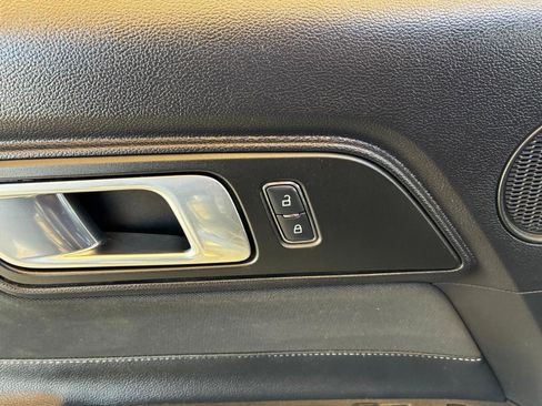 Used 2019 Ford Mustang GT Premium image 9