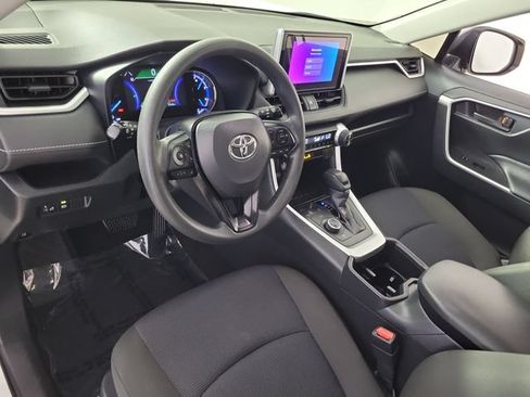 Used 2025 Toyota RAV4 LE AWD/4WD image 18