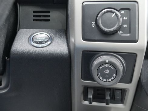 Used 2016 Ford F150 Lariat w/ Equipment Group 502A Luxury image 9