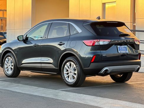 Certified 2022 Ford Escape SE w/ Convenience Package image 5