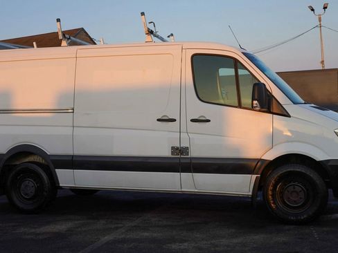 Used 2017 Freightliner Sprinter 2500 w/ Convenience Package RWD image 7