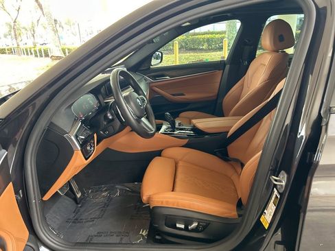 Used 2022 BMW 540i w/ M Sport Package image 5