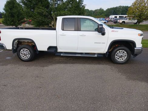 Used 2024 Chevrolet Silverado 2500 LT w/ True North Edition AWD/4WD image 8