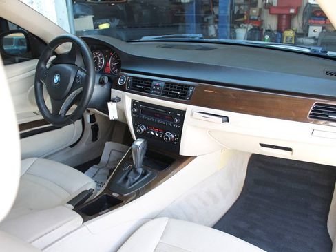 Used 2010 BMW 328i Coupe RWD image 33