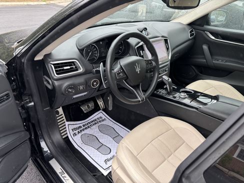 Used 2022 Maserati Ghibli Modena Q4 AWD/4WD image 13