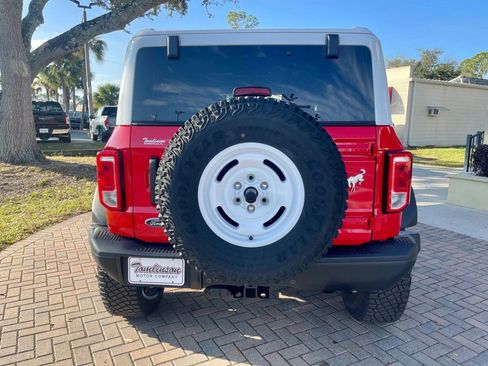 Used 2024 Ford Bronco Heritage Edition image 4