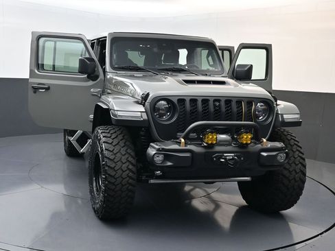 Used 2023 Jeep Wrangler Unlimited Rubicon 392 w/ Xtreme Recon 35" Tire Package AWD/4WD image 31