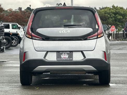 Used 2024 Kia Soul LX w/ Option Group 015 image 5