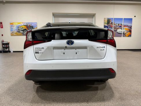 Used 2022 Toyota Prius XLE AWD/4WD image 6