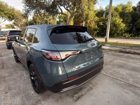 Used 2024 Honda HR-V Sport image 8