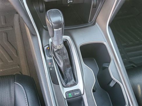 Used 2019 Honda Accord Sport image 8