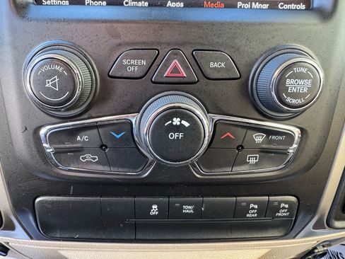 Used 2018 RAM 1500 Big Horn image 25