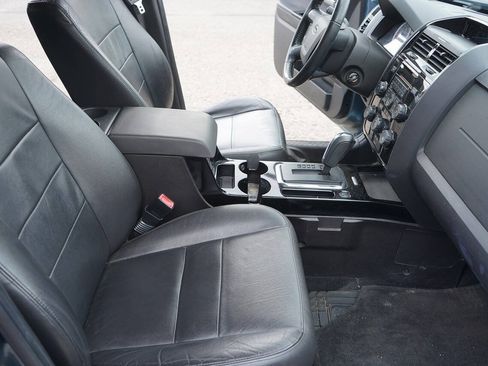 Used 2010 Ford Escape Limited AWD/4WD image 13