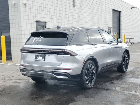 New 2026 Lincoln Nautilus Reserve w/ Jet Appearance Package image 4