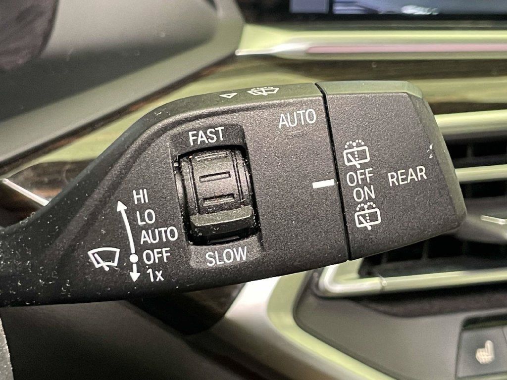 Used 2020 BMW X5 xDrive40i w/ Convenience Package AWD/4WD image 39