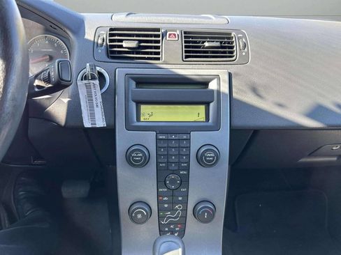 Used 2005 Volvo S40 2.4i image 23