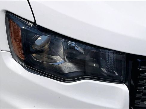 Used 2018 Jeep Grand Cherokee Altitude AWD/4WD image 31