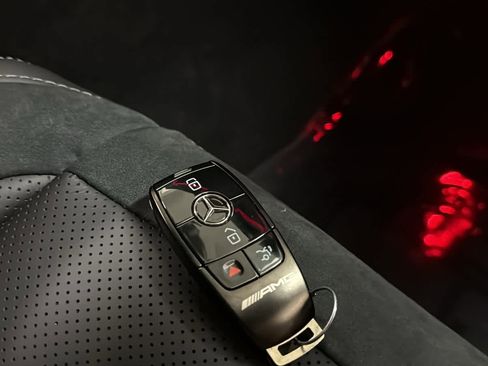 New 2026 Mercedes-Benz GLE 53 AMG 4MATIC image 35