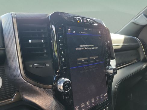 Used 2019 RAM 1500 Limited AWD/4WD image 17