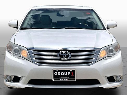 Used 2012 Toyota Avalon Limited FWD image 4