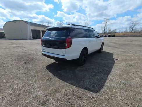 Used 2025 Ford Expedition Max Platinum w/ Stealth Appearance Package AWD/4WD image 6