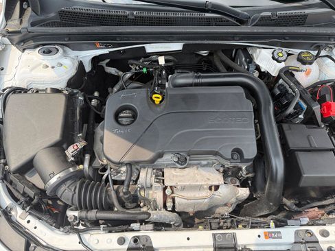 Used 2024 Chevrolet Malibu LT w/ Sport Edition FWD image 28