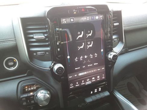 Used 2025 RAM 1500 Laramie AWD/4WD image 19