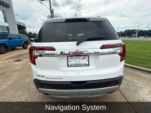 Used 2023 GMC Acadia SLT FWD image 10