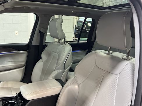 Used 2023 Jeep Grand Cherokee Overland w/ Adv Protech Group III image 16