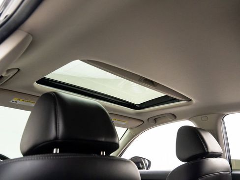 Certified 2024 Honda Civic EX-L image 17