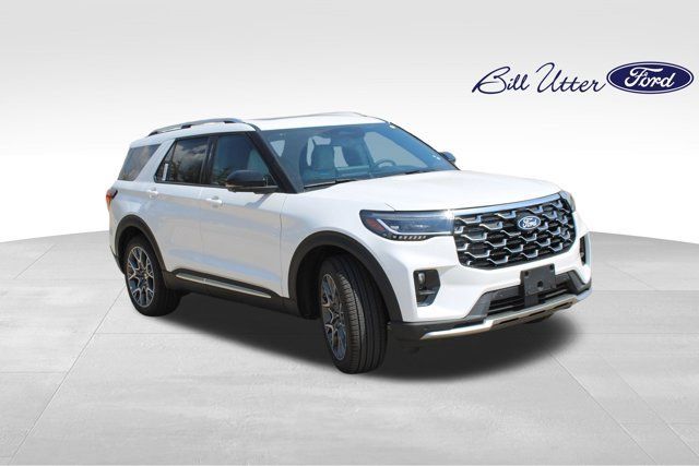 New 2027 Ford Explorer Platinum w/ 3.0L Ultimate Package RWD image 2