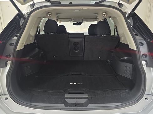 Used 2019 Nissan Rogue SV w/ Premium Package AWD/4WD image 26